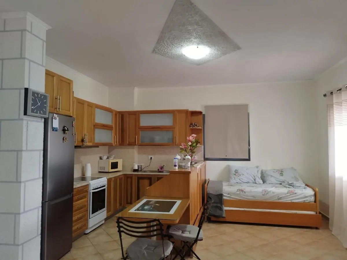 Alexander Apartment Ksamil