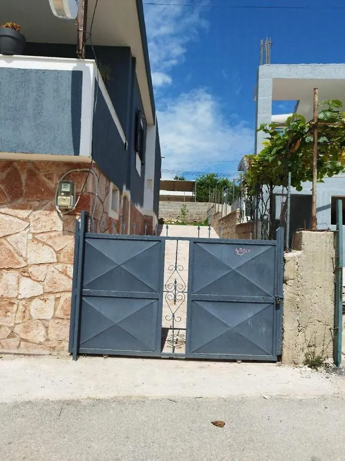 Alexander Apartment Ksamil
